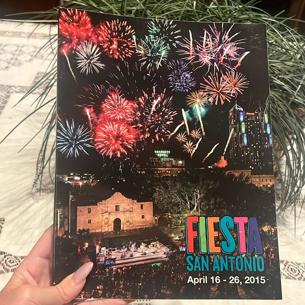 Fiesta San Antonio official magazine of events for the 2015 calendar year